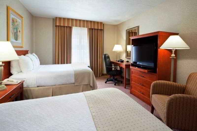 Hotel - Toronto West By Ihg 3*