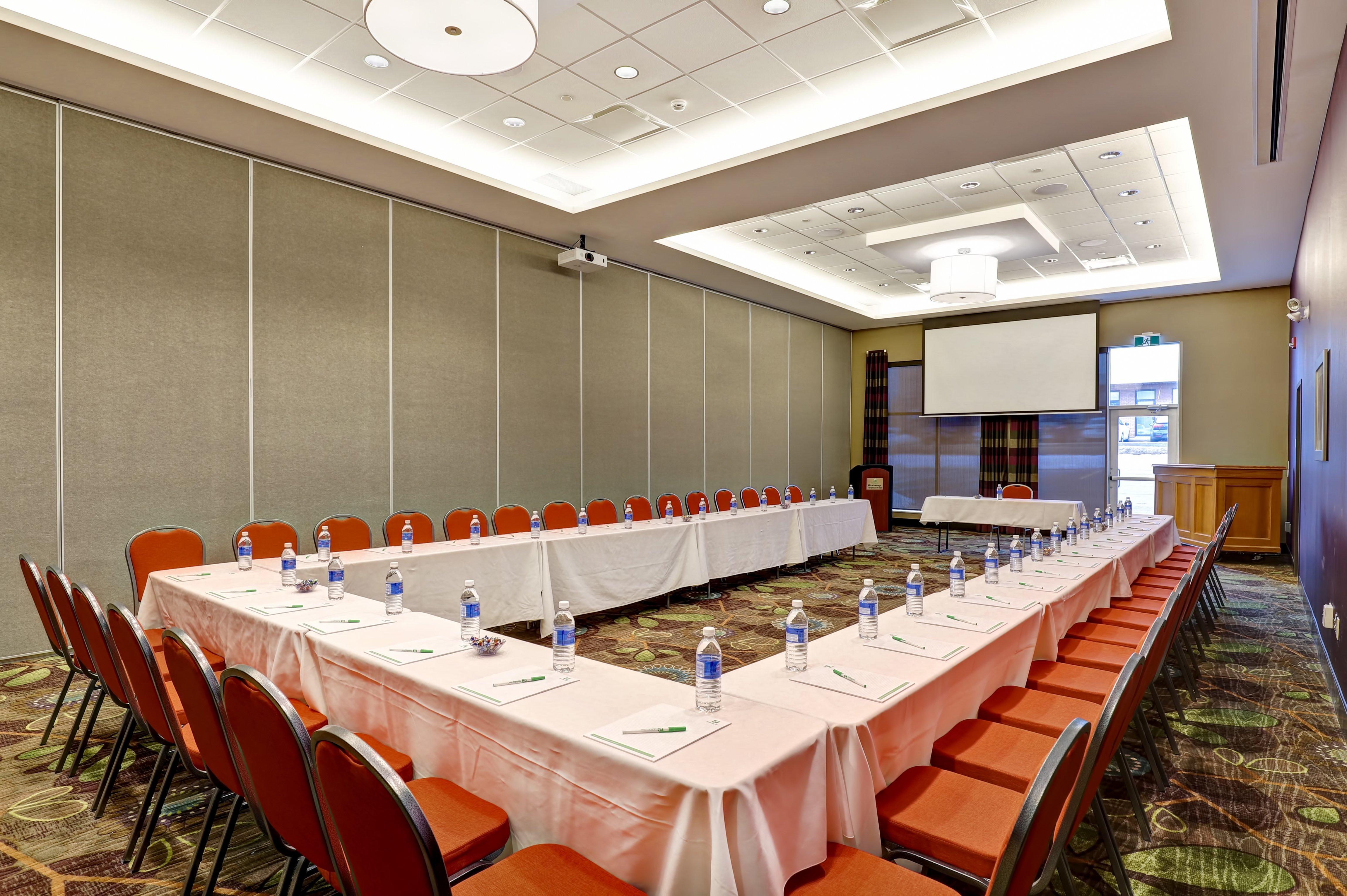 - Toronto West By Ihg Hotel