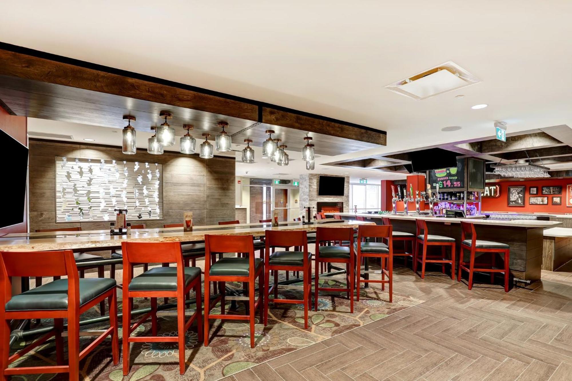 Hotel - Toronto West By Ihg 3*